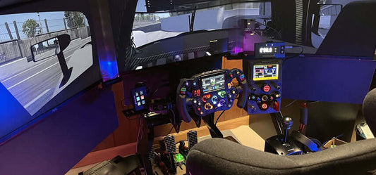 Simulator setup Racebox with button box 